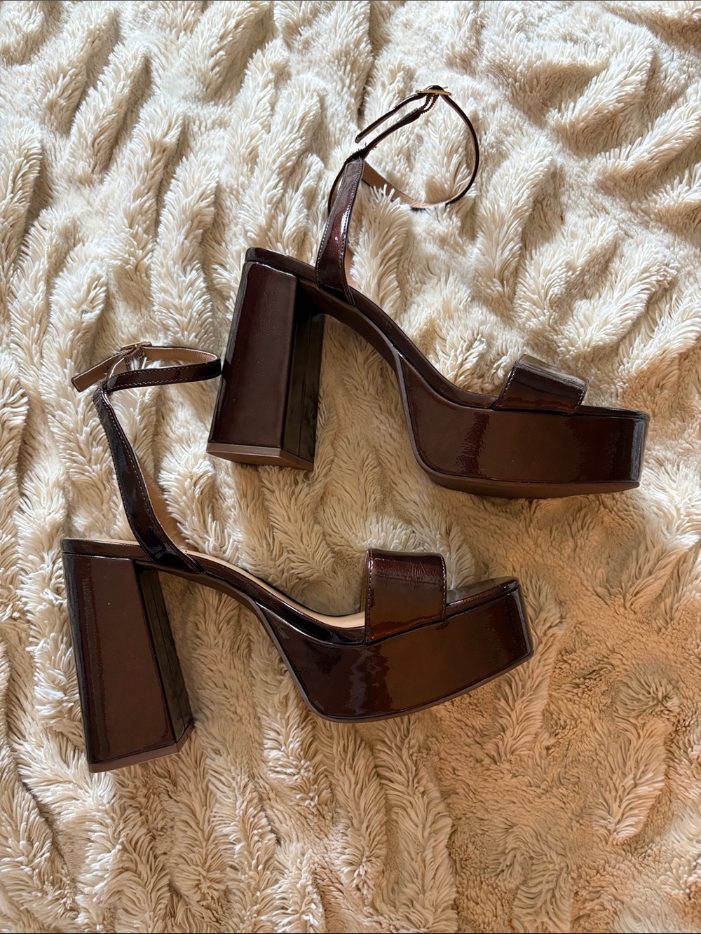 Jessica Simpson Dark Brown Patent Platform Block Heel Sandals